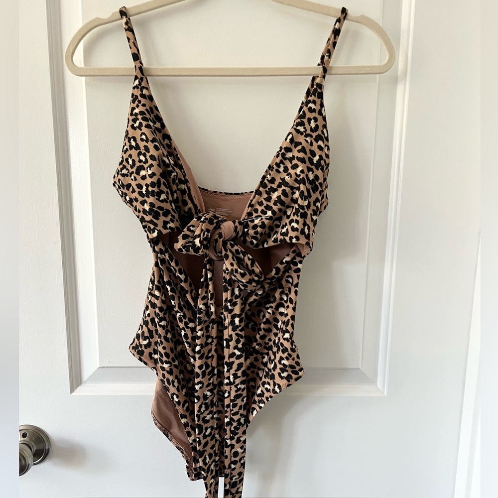 Aerie Cheetah Print Tie Front One Piece Swimsuit | Size Medium